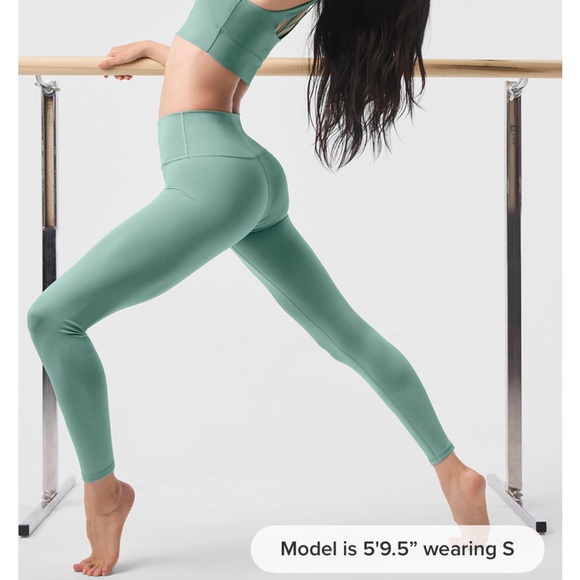 Alo 7/8 High Waist Airlift - Picture 4 of 6